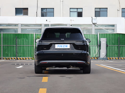 理想L6 实车图 6