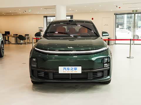 理想L7 实车图 2