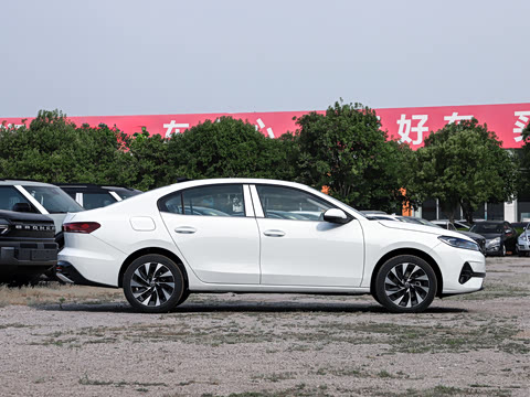 速腾 实车图 4