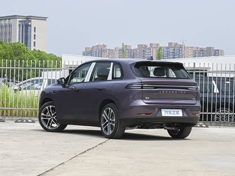 零跑C10 实车图 5