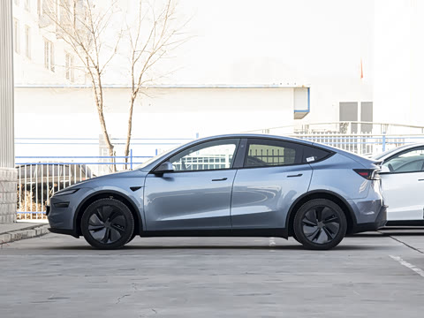Model Y 实车图 4