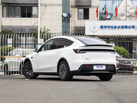 Model Y L 实车图 5